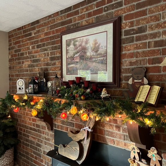 Vintage 1990's Apple and Pear
Pinecone Garland 8 Feet Long - Picture 2 of 11